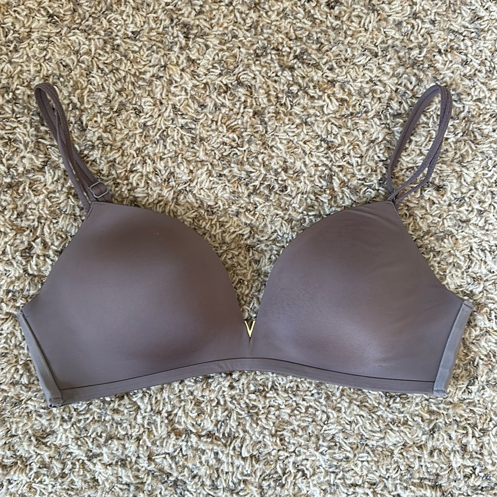 Victoria’s Secret Wireless Padded Bra